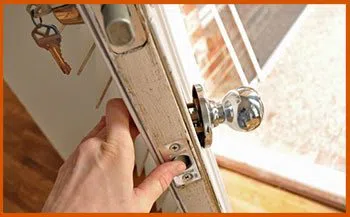 Romulus MI Locksmith Store Romulus, MI 734-238-3011 - 12-changing-locks